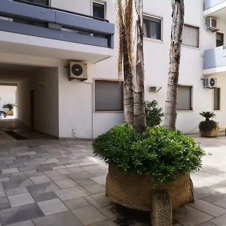 Holidays Maria Teresa Apartment *